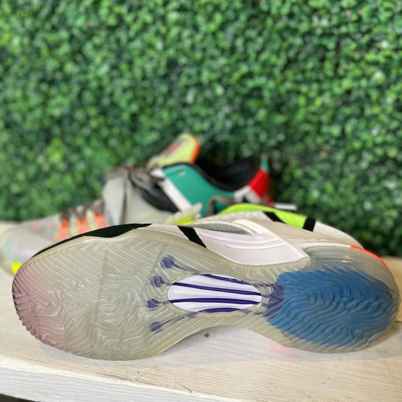 ‼️ WORN ONLY ONCE ‼️
✨ MENS NIKE WHAT THE KD - Picture 4 of 4